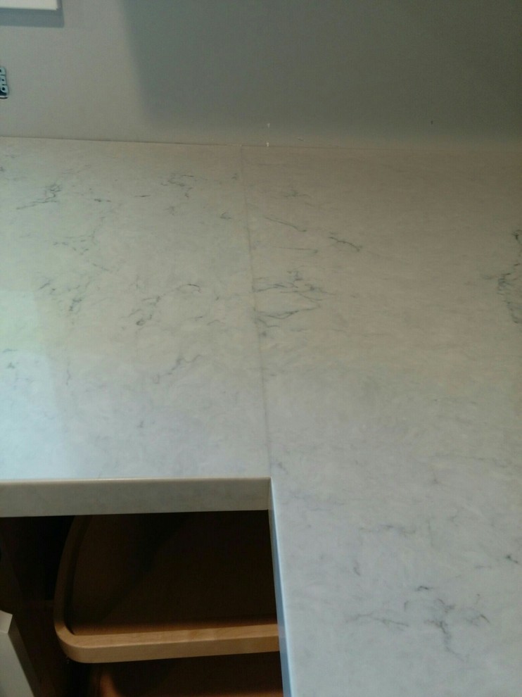 Does this quartz countertop seam look okay?