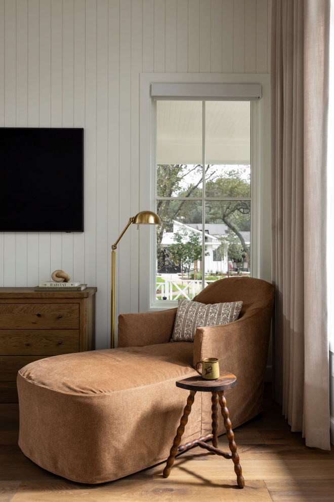 Inspiration for a transitional home design remodel in Sacramento