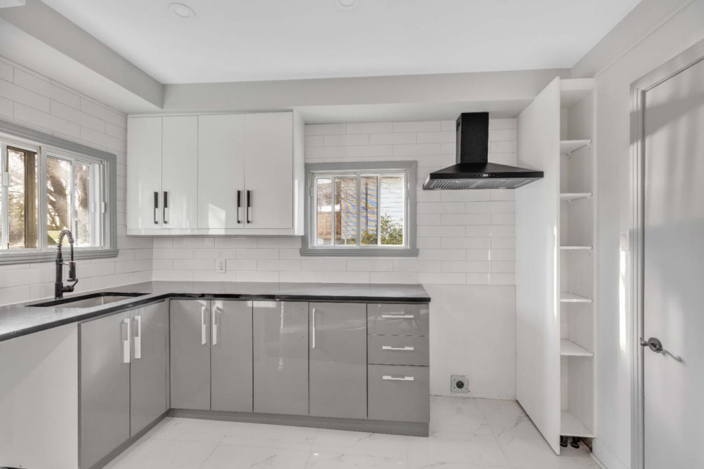 HIGH GLOSS KITCHEN 3