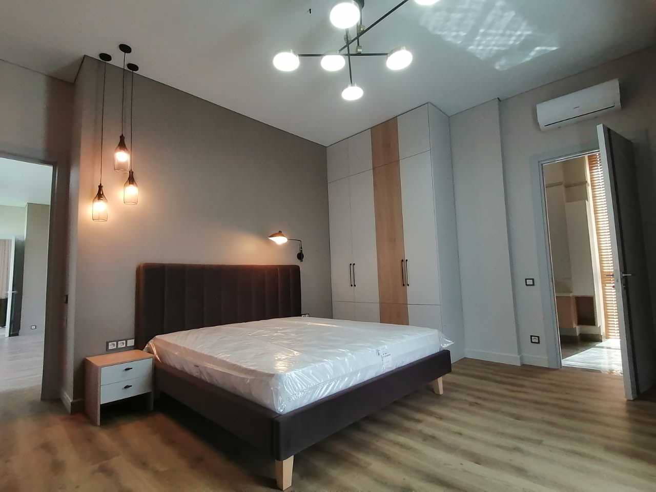 "Лахта-Парк" Квартира 100м2. 2 комн.