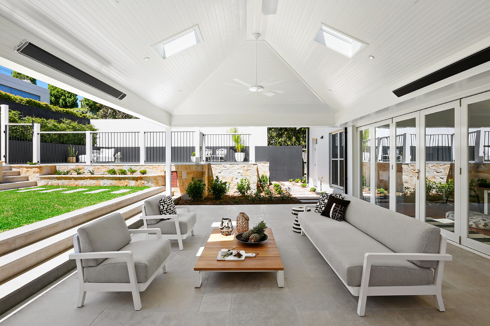 Photo of a contemporary patio in Sydney.