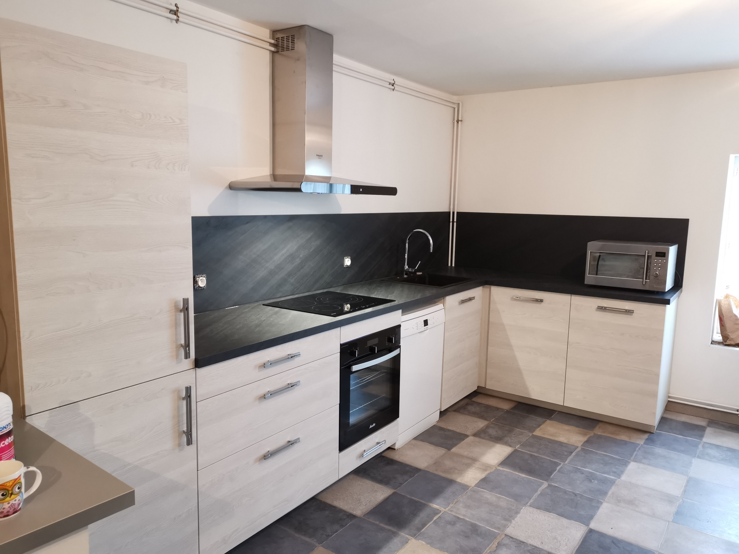 cuisine blanche et noire
