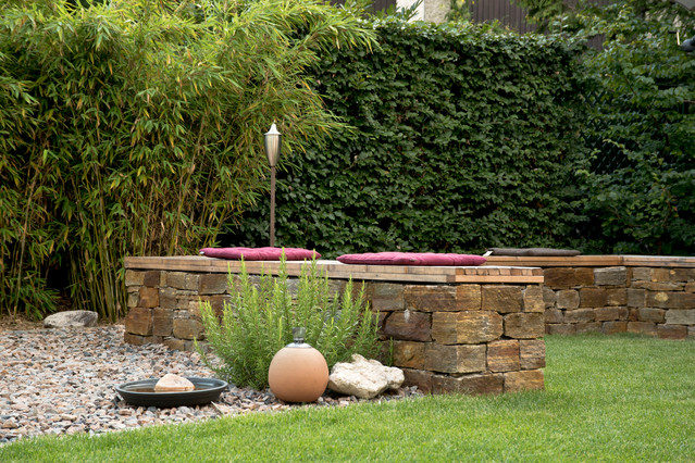 Gemütliche Sitzgelegenheiten in Ihrer Wohlfühloase - Modern - Garten - München - von Gartenvielfalt