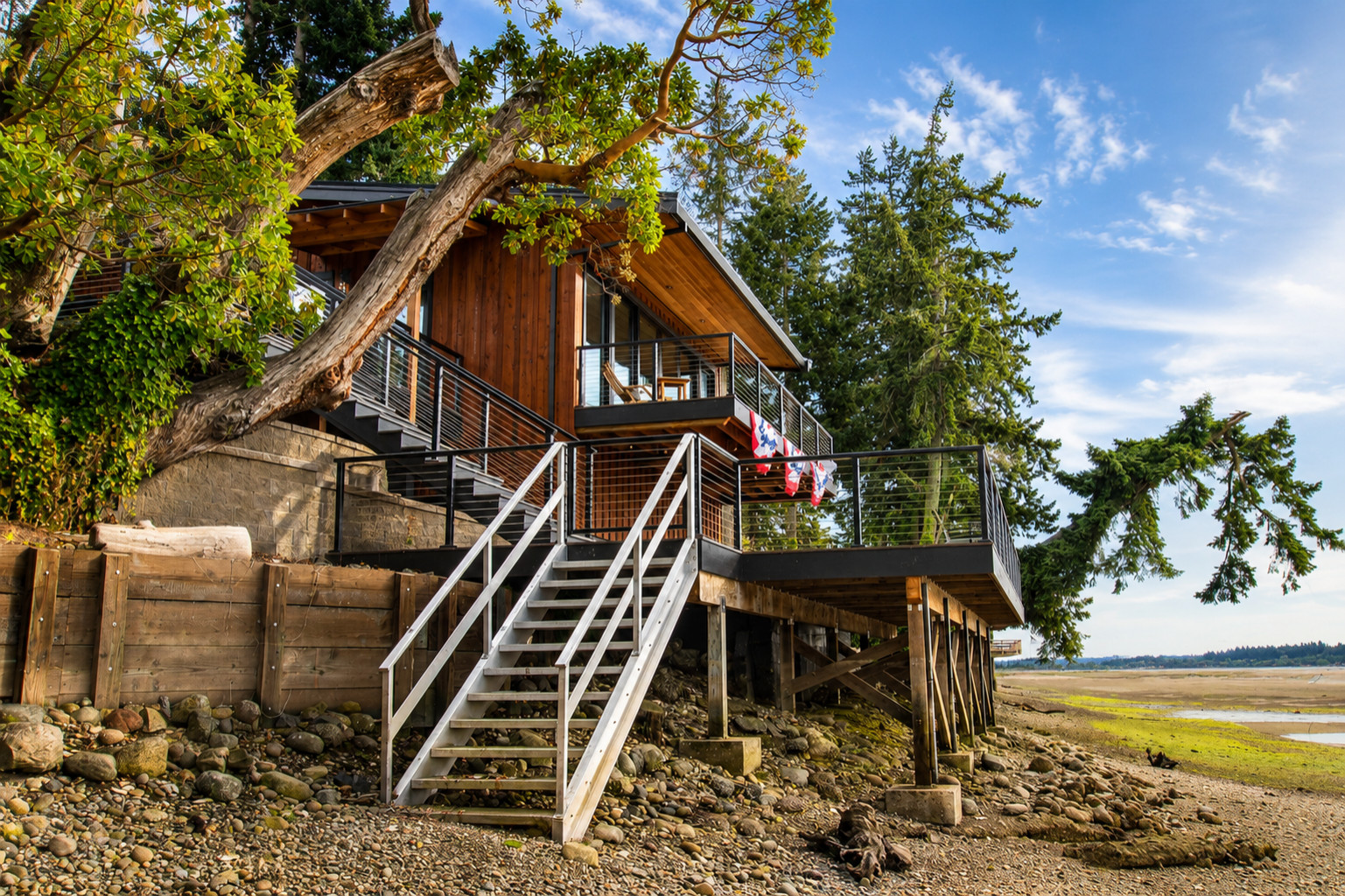 Waterfront Beach Cabin with Elevated Decks