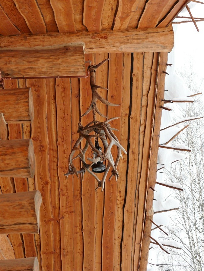 Светильник на веранду, из рога марала.