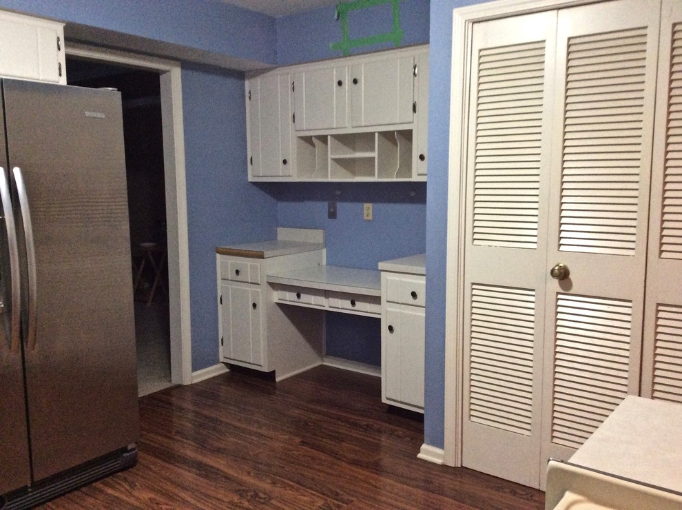 Example of a transitional kitchen design in Indianapolis