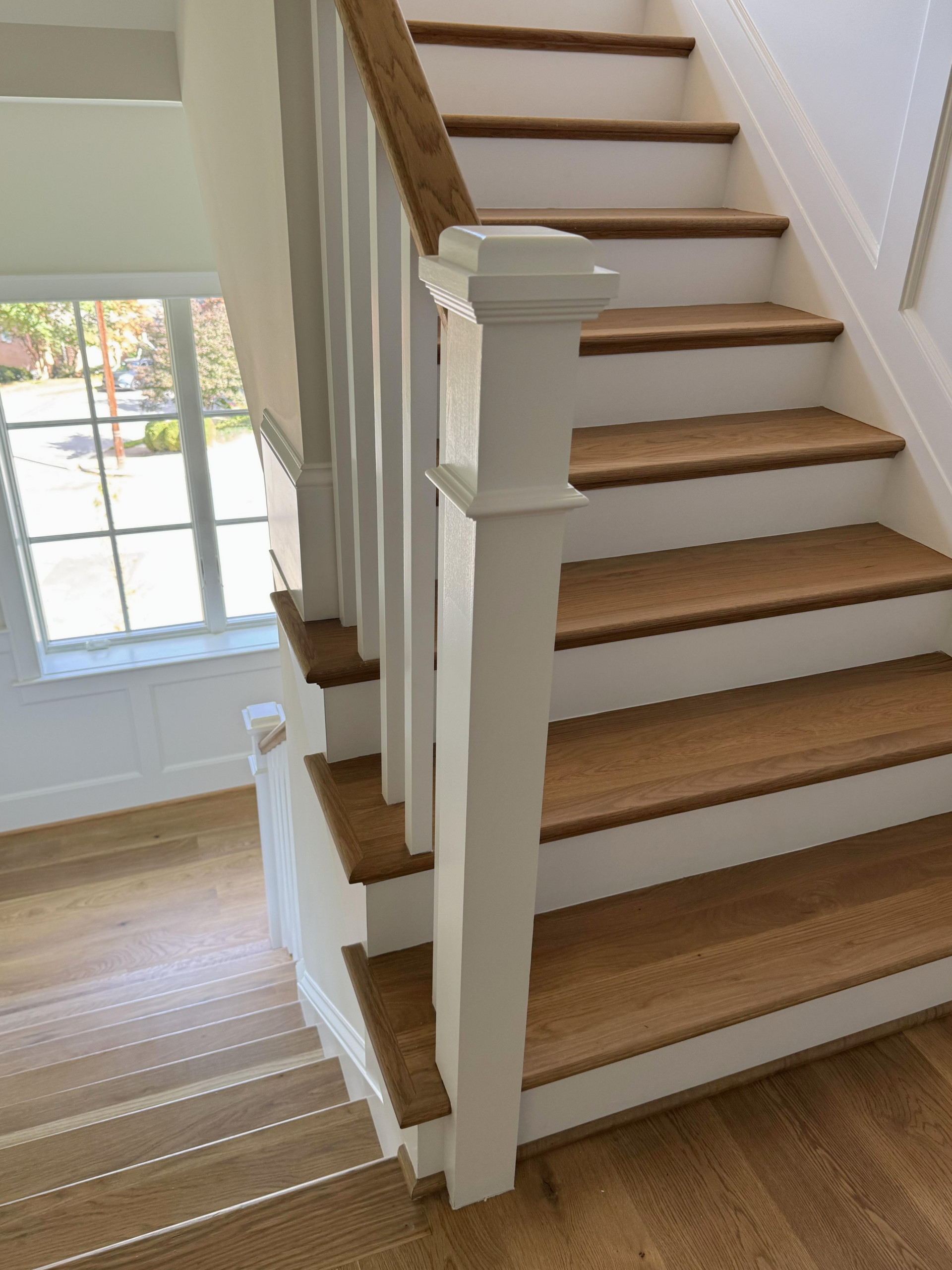 141_Timeless U Shaped Stair with Traditional Box Newels, Arlington, VA 22207