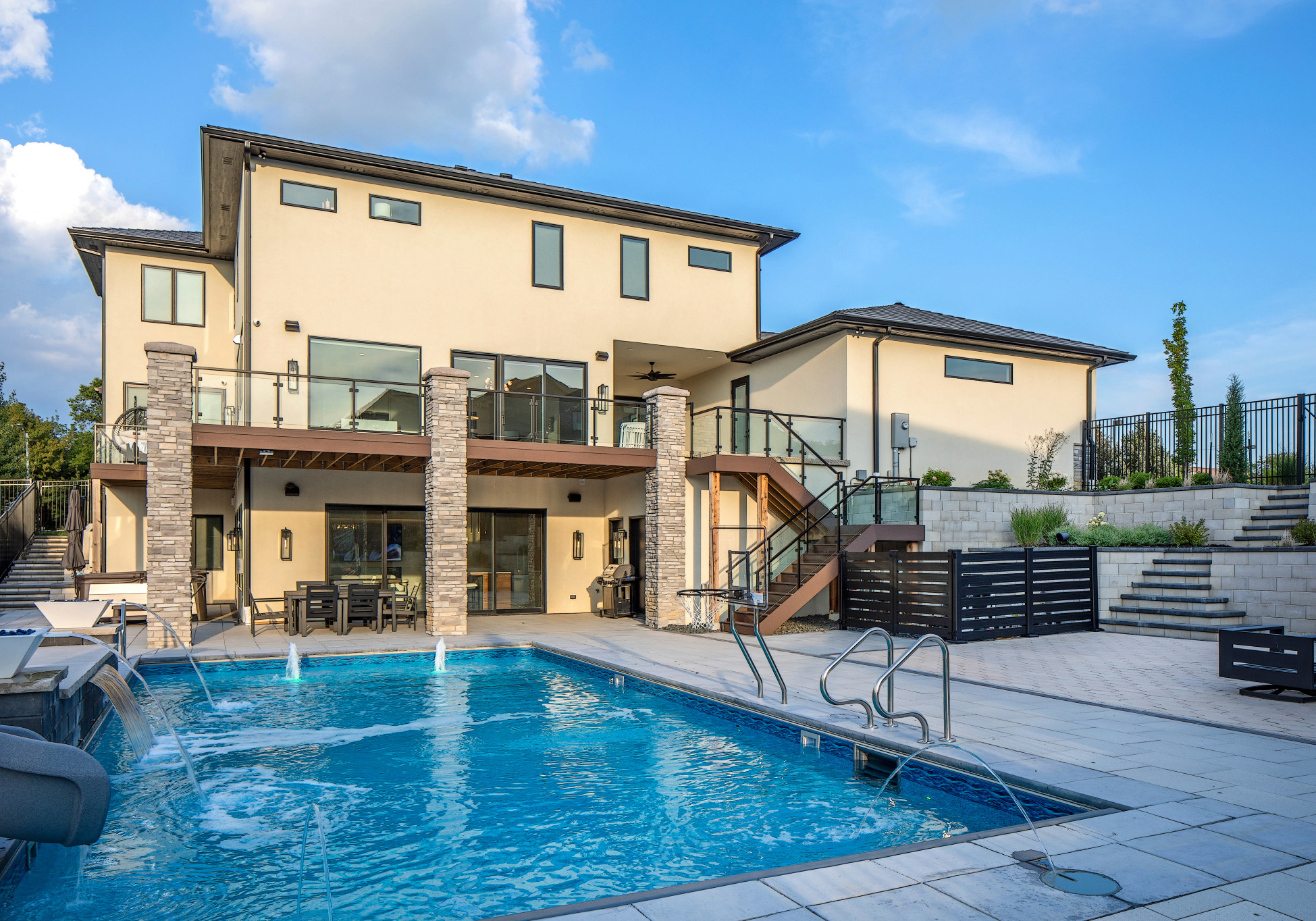 Contemporary Linden Estates