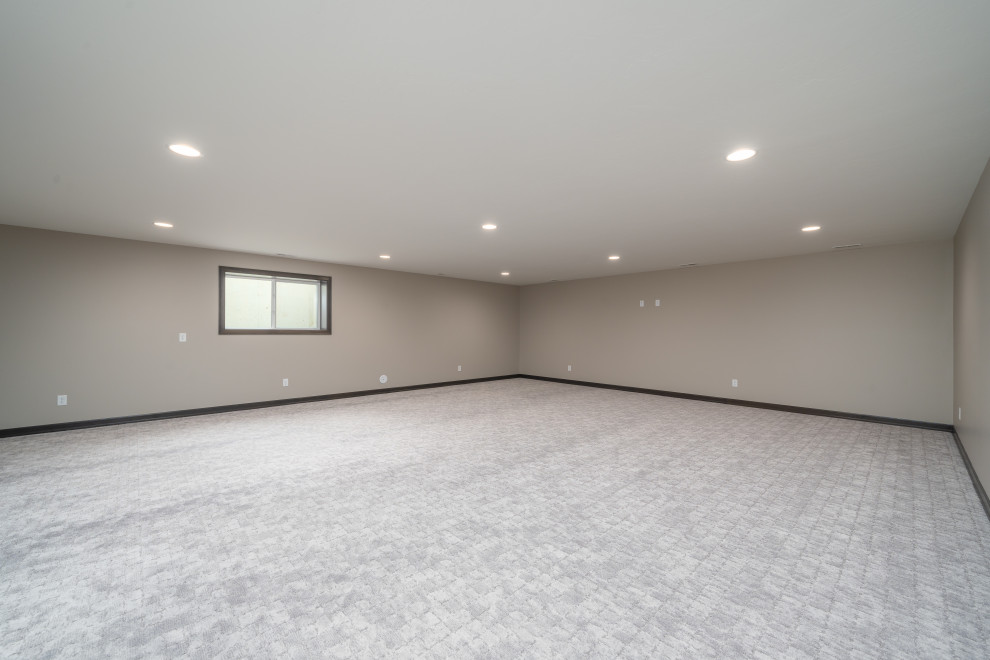 Home design - transitional home design idea