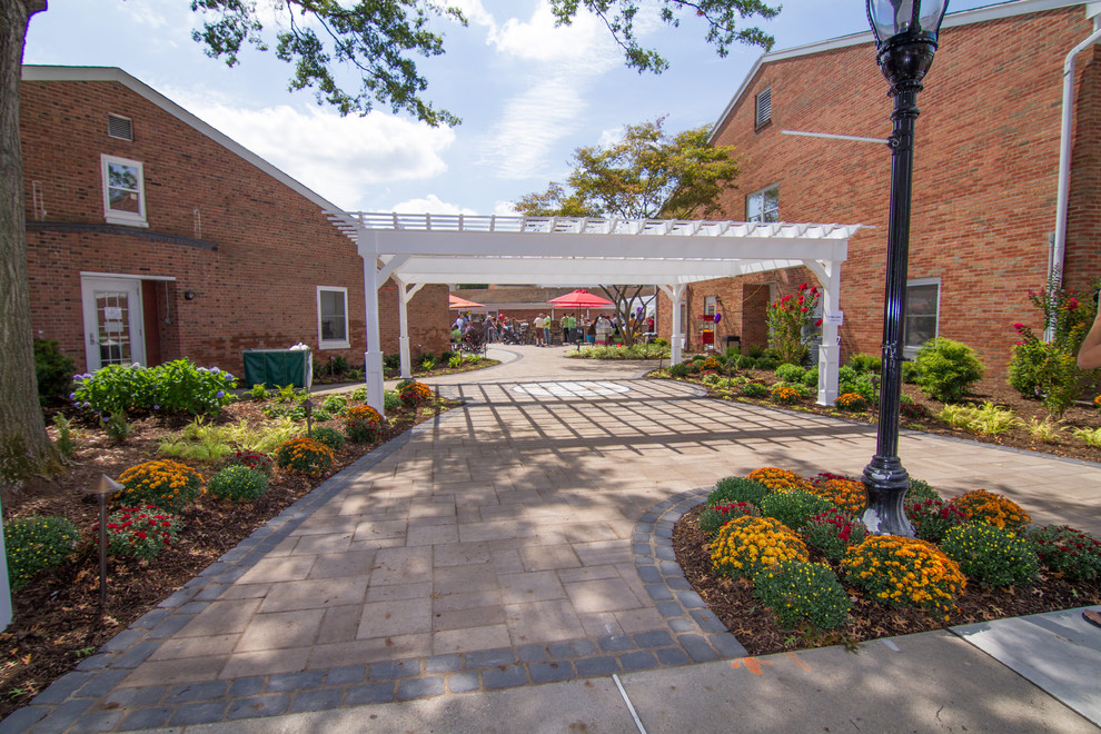 Building a Comfortable Community