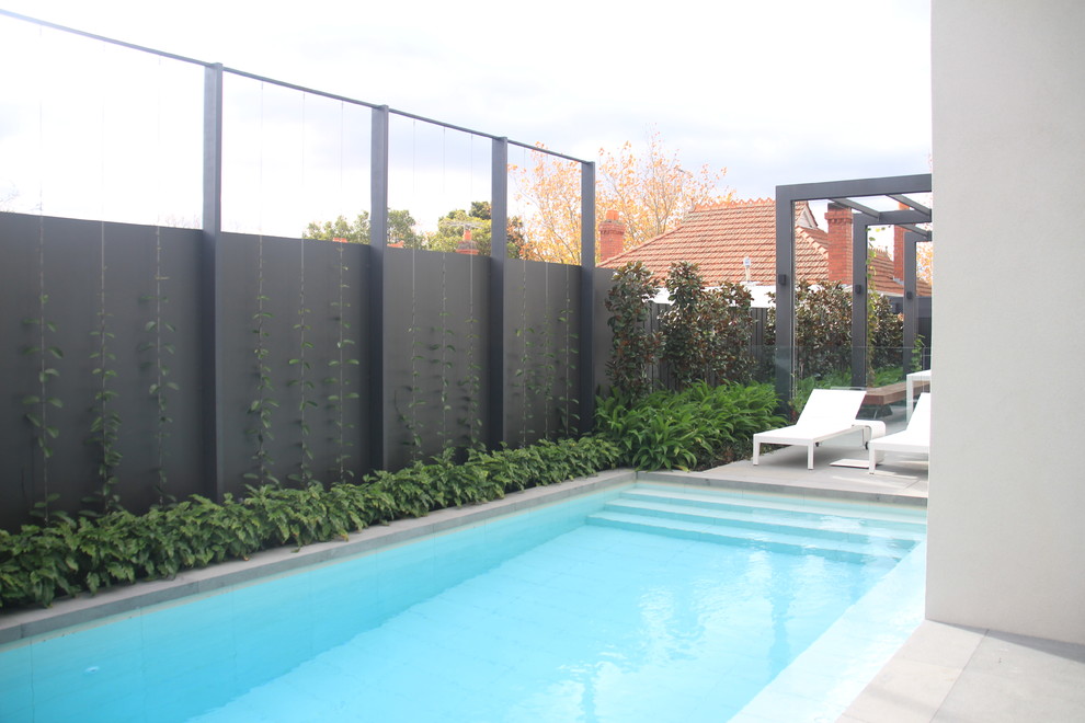 Photo of a modern pool in Melbourne.