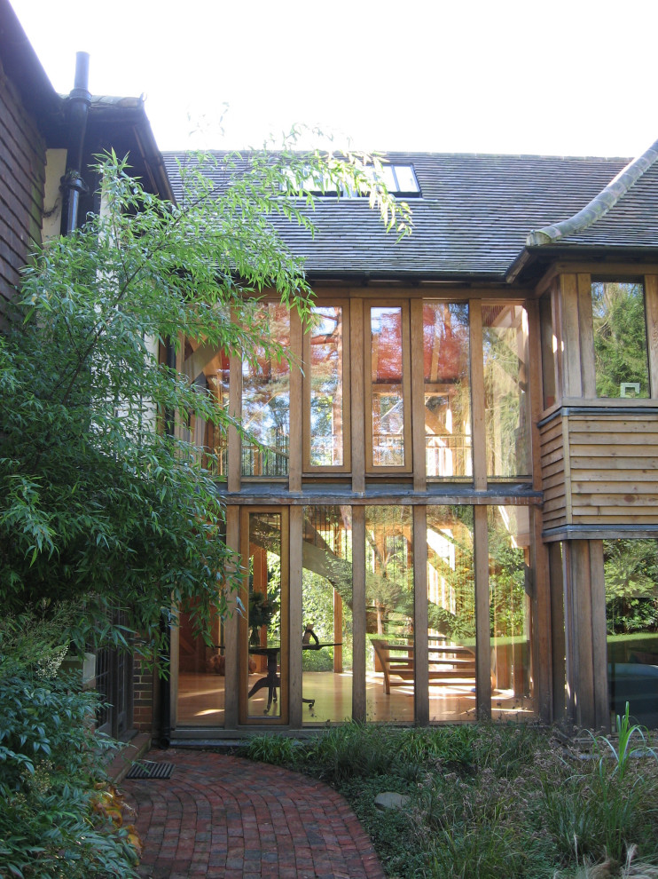 Two-storey glazed, oak framed link