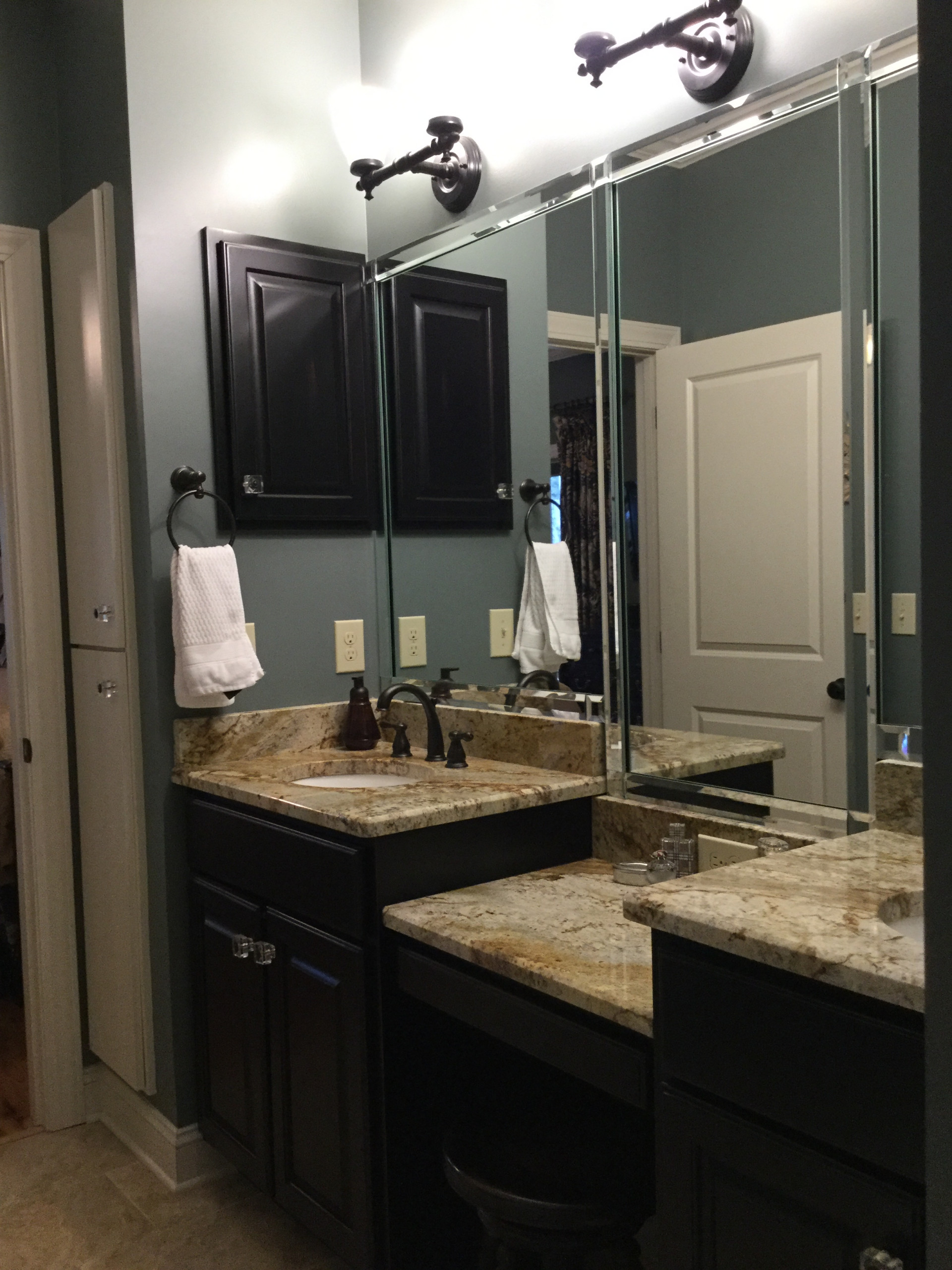 Ennice Bathroom