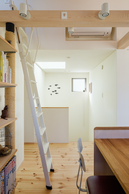 暁の家 scandinave-salle-de-sejour