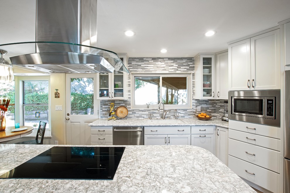 Inspiration for a transitional kitchen remodel in Orange County