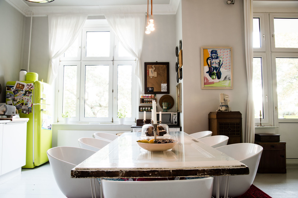 Photo of an eclectic kitchen in Berlin.