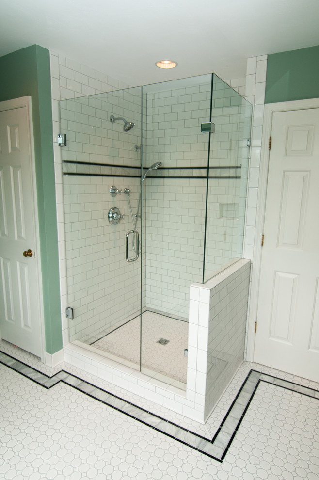 Bathroom - transitional bathroom idea