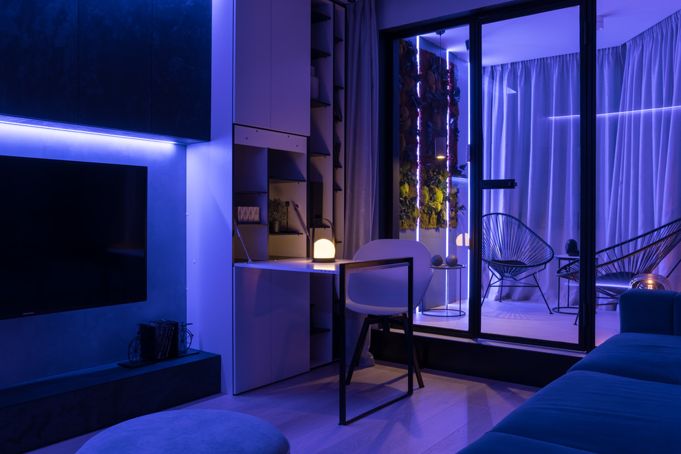 "Белый, серый и графит"