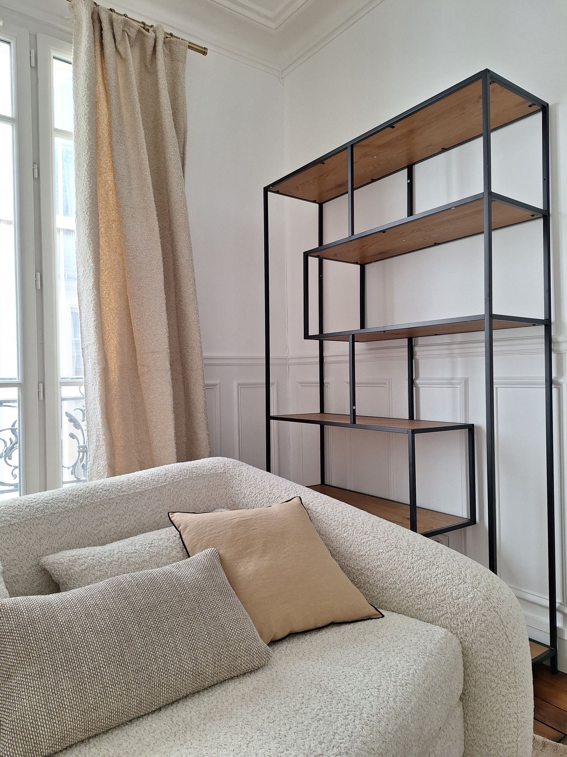 Rénovation partielle, décoration et ameublement d'un appartement ancien
