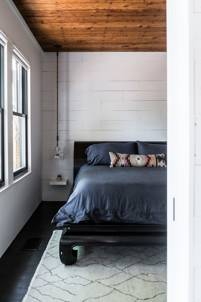 Home design - transitional home design idea in Austin