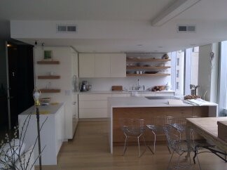 Kitchen - kitchen idea in Chicago