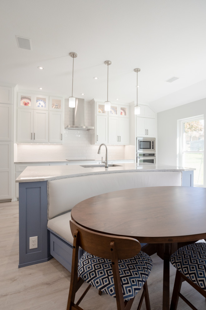 Anacua | Kitchen + Living Room