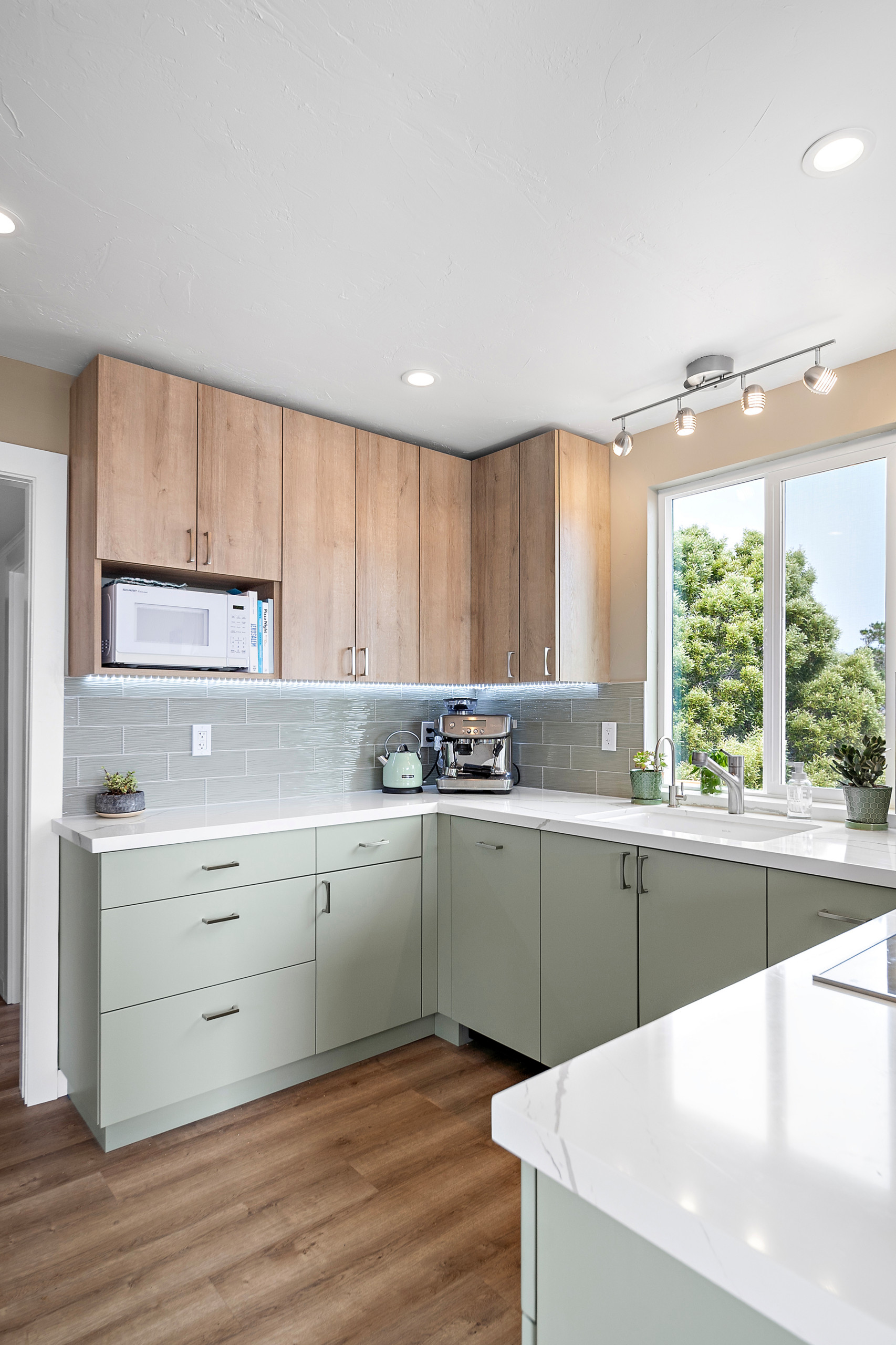 Bodega | Lovely Transitional Kitchen Remodel