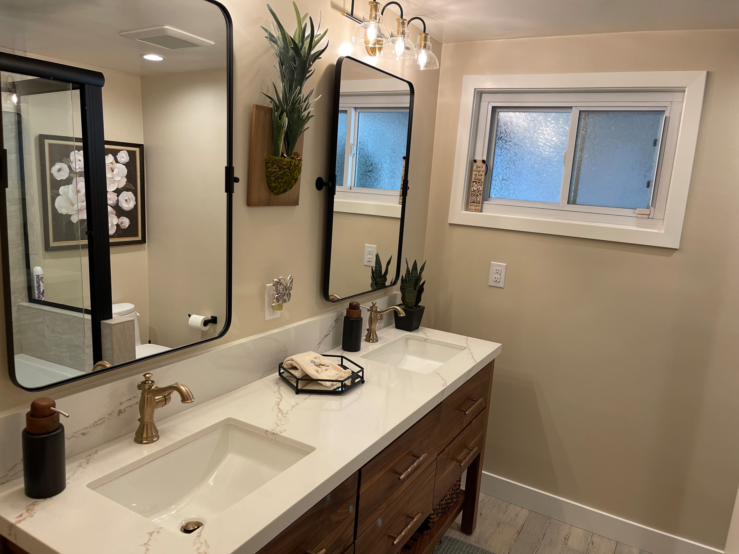 Val Verde Home Update - Rueff