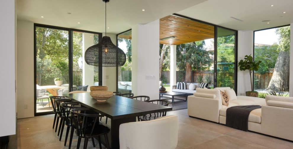 Dining room - modern dining room idea in Orlando