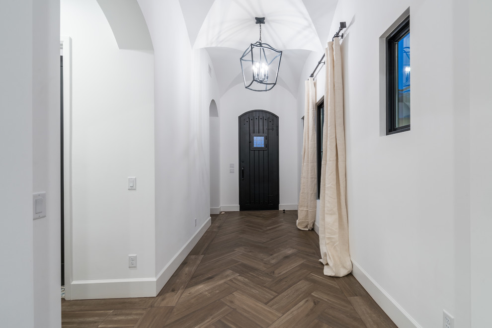 Inspiration for a transitional home design remodel in Phoenix