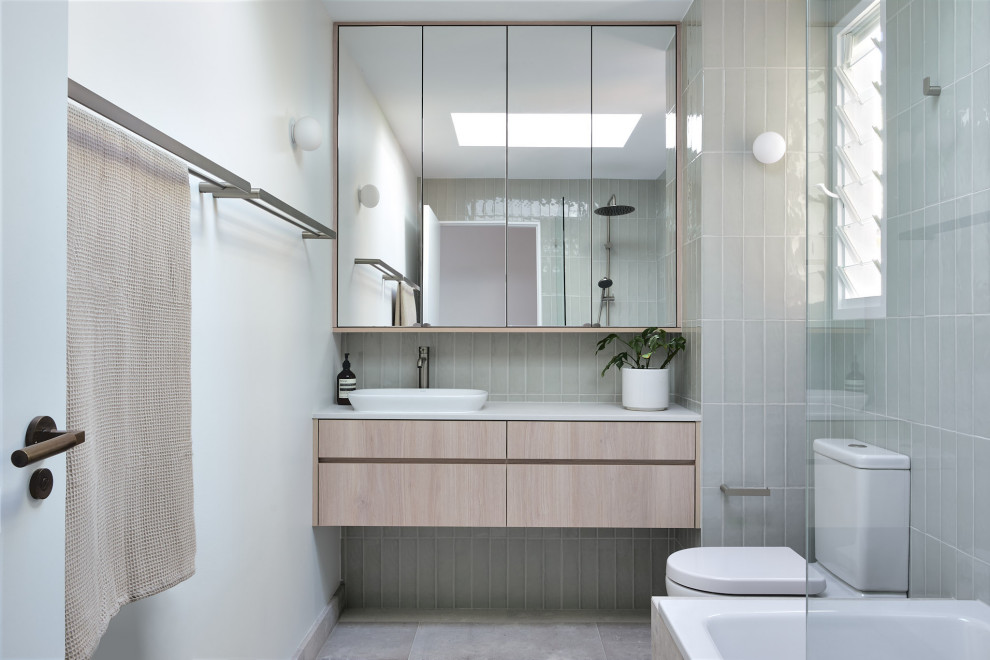 Contemporary bathroom in Sydney.