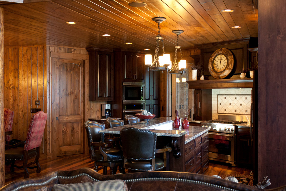 Kitchen - rustic kitchen idea in Minneapolis