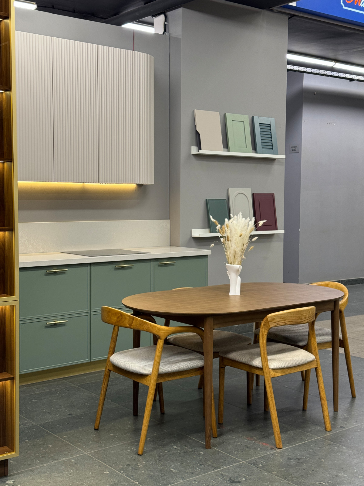 Кухня в шоуруме