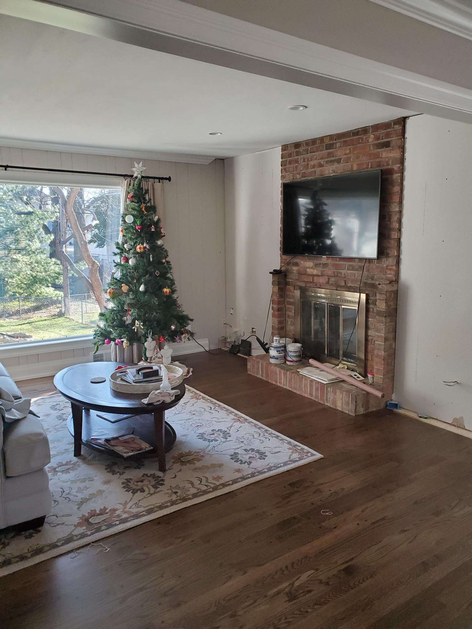 Claire's renovation – Living room and hearth room