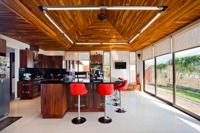 Casa Apestegui tropical-kitchen