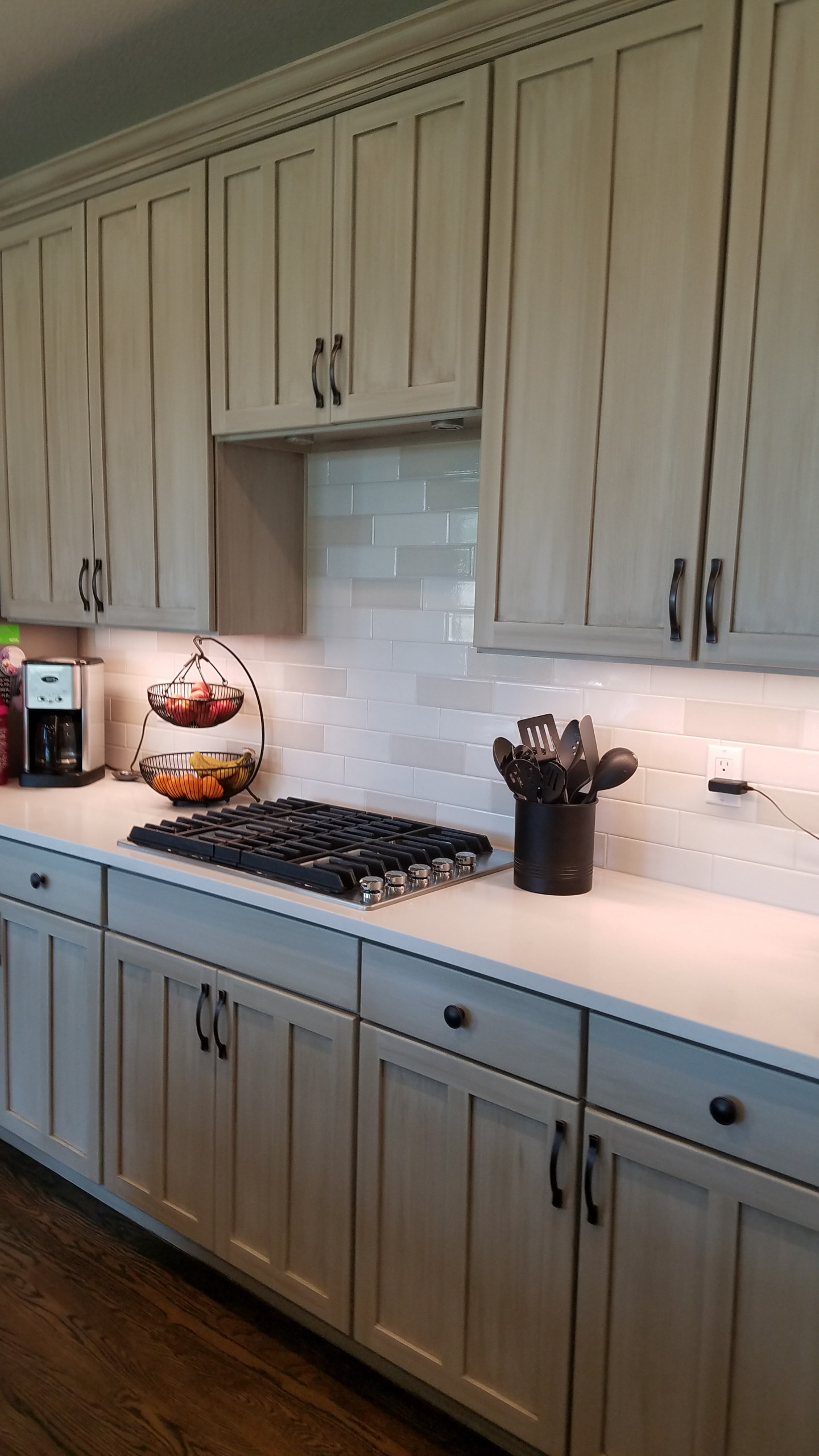 Castle Pines Maple Kitchen Cabinets