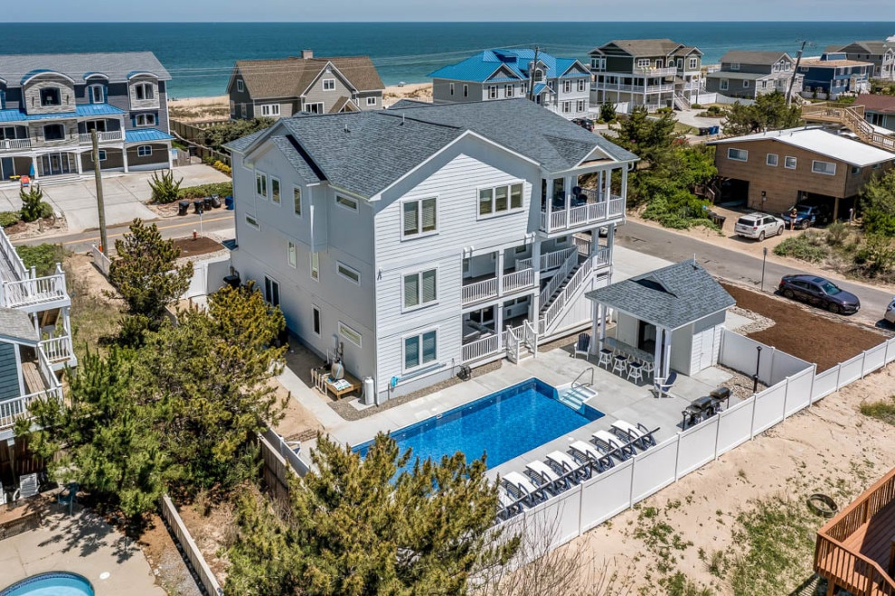 (2021) Great White Shack