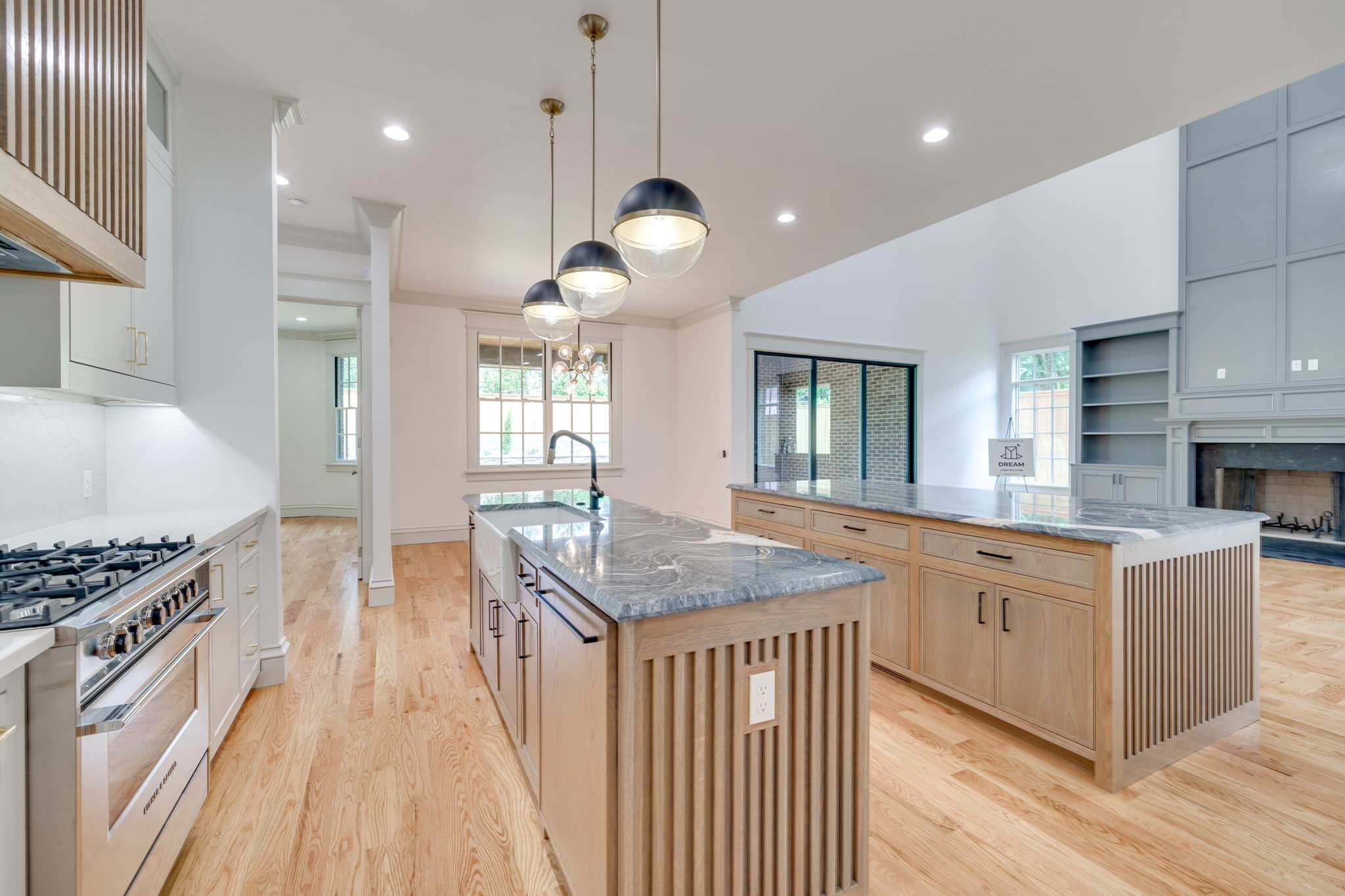 1109 Luxury Build