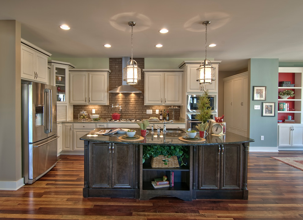 Photo of a transitional kitchen in Richmond.