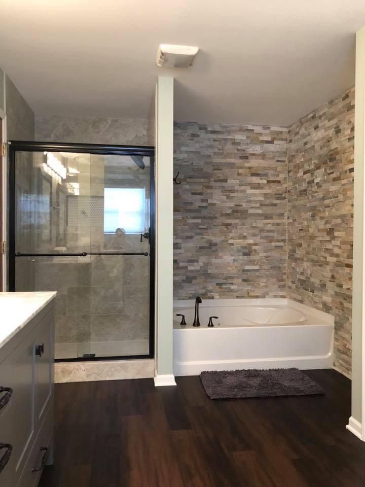 Home design - transitional home design idea in Chicago