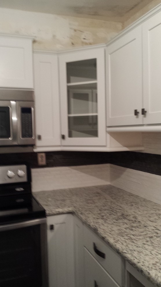 Home design - transitional home design idea