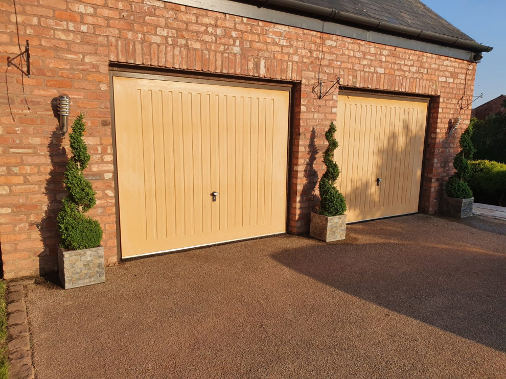 Garage Conversion to Man Pad