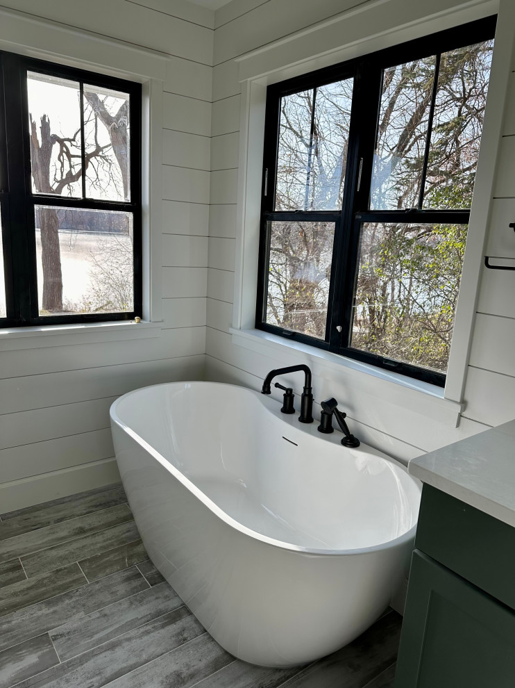 Master Bath Tub