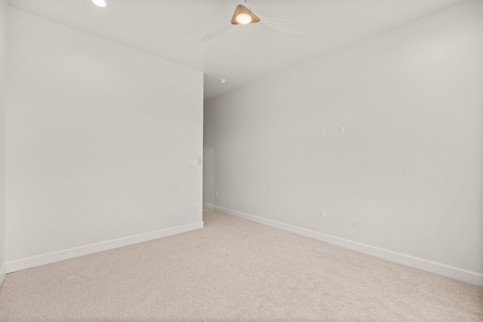 Example of a minimalist home design design in Albuquerque