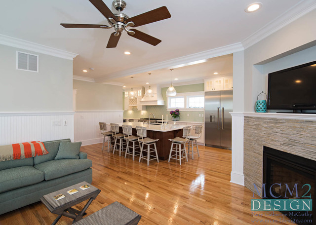 Home design - beach style home design idea in New York