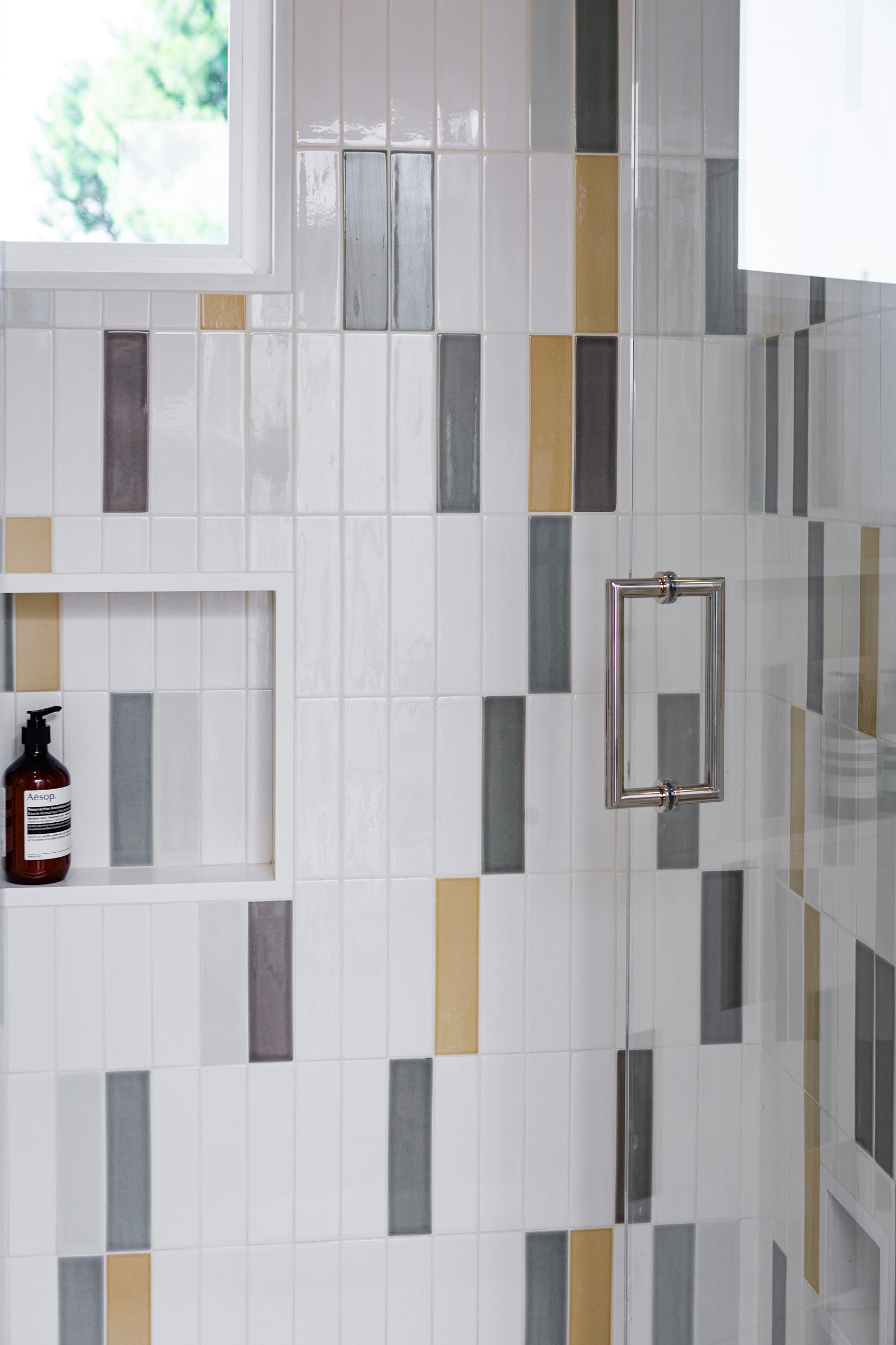 Confetti Modern Bath