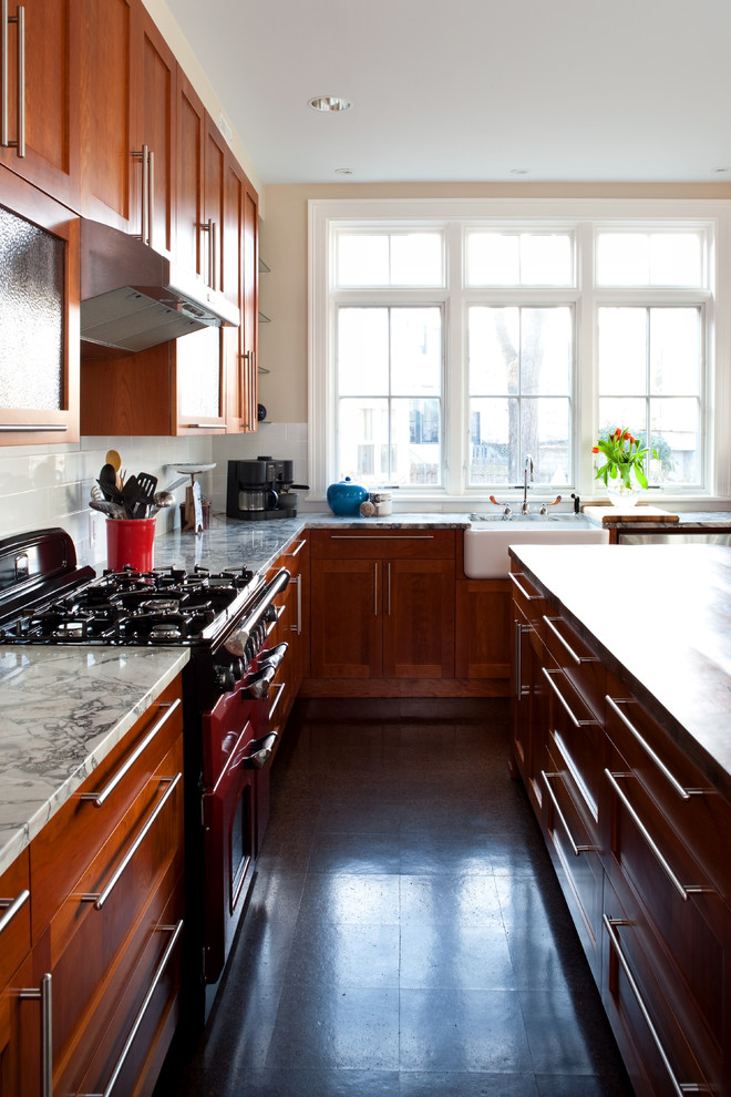 Kitchen - transitional kitchen idea in DC Metro