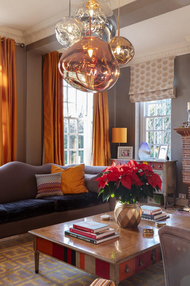 Photo of a victorian living room in Hertfordshire.