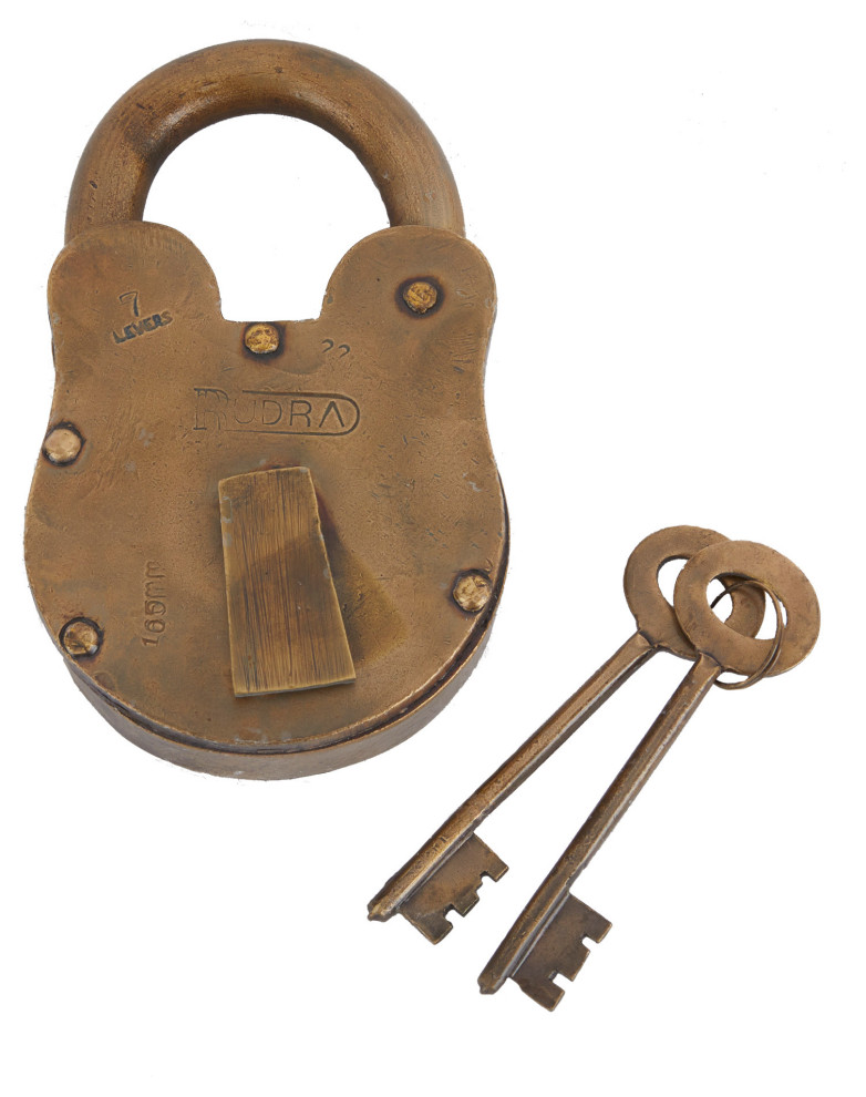 Vintage Brass Metal Lock And Key 560974