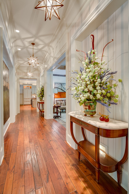 Gallery traditional-hall